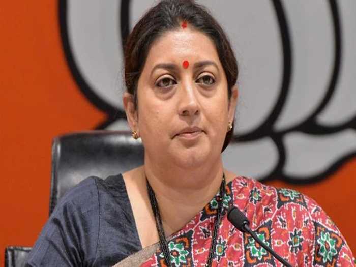 केंद्रीय मंत्री स्मृति ईरानी हुईं कोरोना संक्रमित, ट्वीट कर दी जानकारी